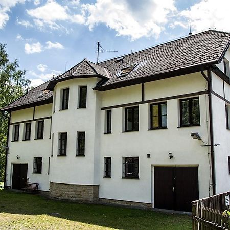 Economy Apartments Ceske Svycarsko Hřensko Εξωτερικό φωτογραφία