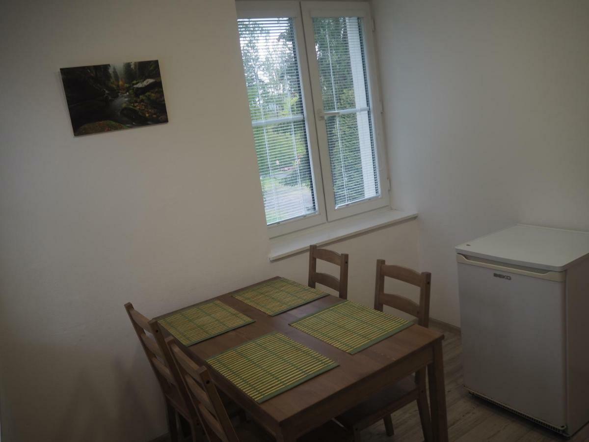 Economy Apartments Ceske Svycarsko Hřensko Εξωτερικό φωτογραφία