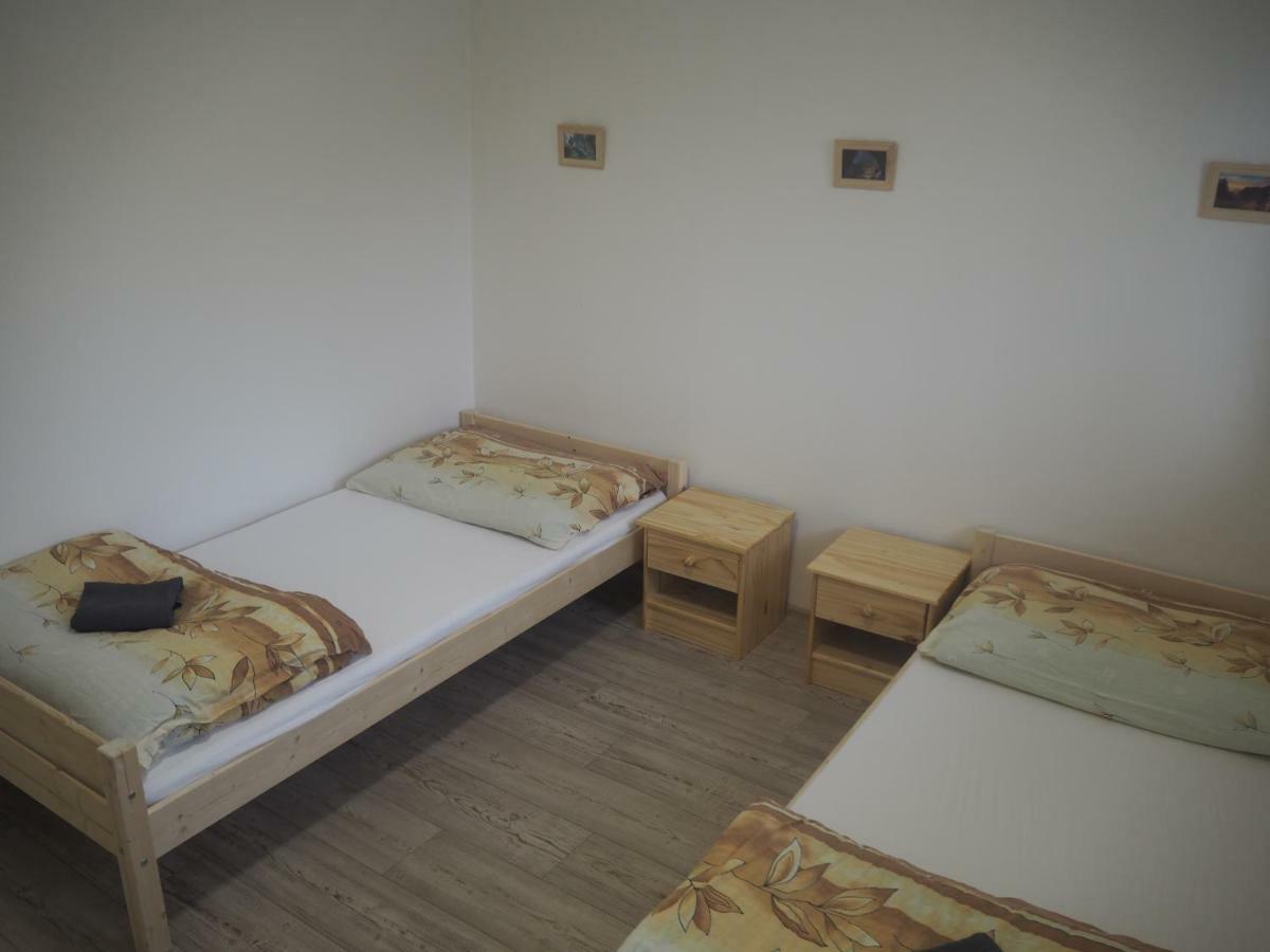 Economy Apartments Ceske Svycarsko Hřensko Εξωτερικό φωτογραφία